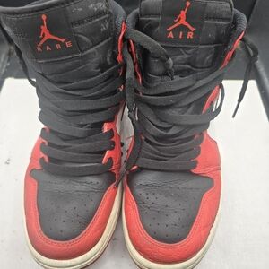 Jordan Sneakers with Black‎ and Gray Interior